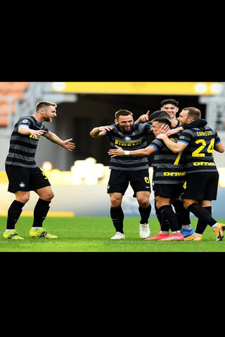 Celebration of Victory: Gol Del Inter! ⚽🎉