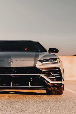 Lamborghini Urus: The Ultimate Luxury SUV 🚗✨