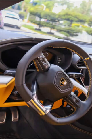 Inside the Beast: Lamborghini Urus Interior 🚗✨