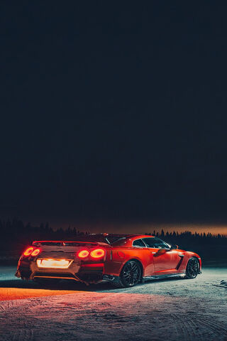Nissan GT-R R35: The Night Racer 🌌🚗