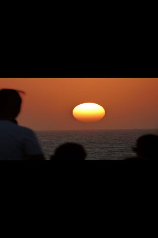 Sunset Serenity: Embracing Sol Colombia 🌅