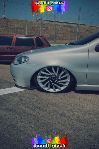 Stylish Rides: FIAT Palio & FIAT Uno Showdown 🚗✨