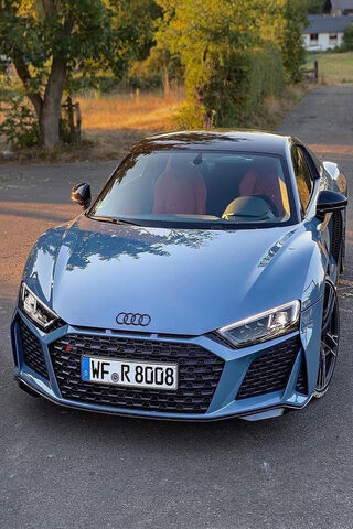 Sleek Sophistication: The Audi R8 Facelift