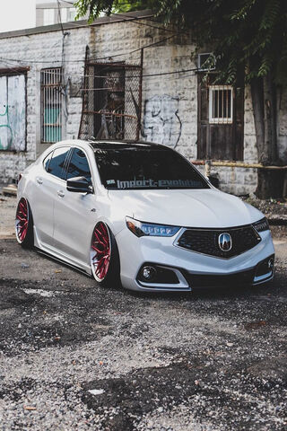 Sleek and Stylish: The Acura TLX Transformation 🚗✨