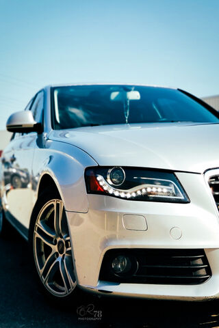 Sleek Elegance: The Audi A4 in Focus 🚗✨