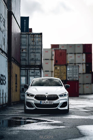The Bold Elegance of the BMW M850i 🚗✨
