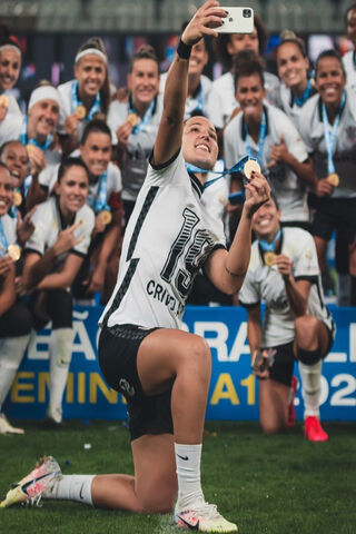 Celebrating Victory: Giovanna Crivelari's Golden Moment! 🥇⚽