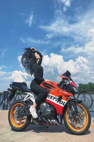 Honda Repsol Tanya