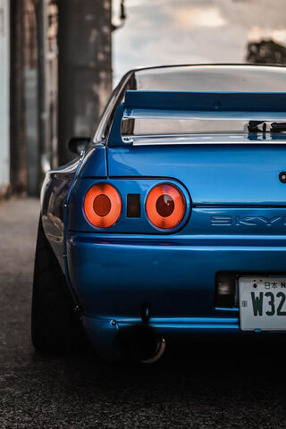 Nissan R32: The Iconic Skyline Legend 🚗💨