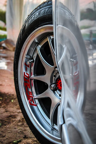 Rim Revolution: The Art of Automotive Elegance 🚗✨