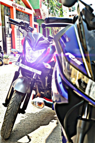 Yamaha Showdown: R15 vs NS