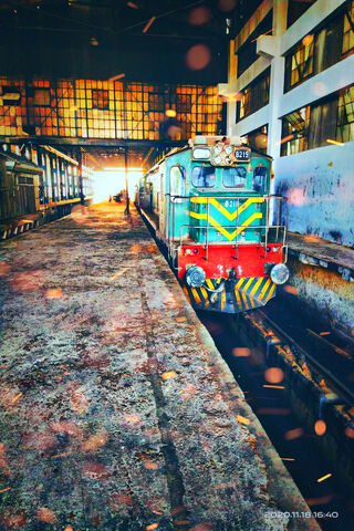 Journey Through Time: The Vintage Train Experience 🚂✨