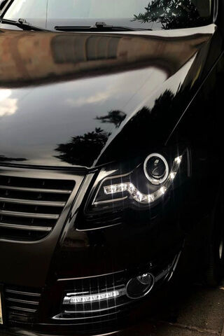 Sleek Power: The Volkswagen R Line Experience 🚗✨