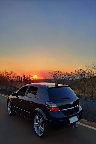 Vectra GT-X: A Sunset Drive Adventure 🌅🚗