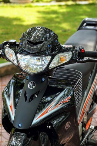 Yamaha 125ZR: The Ultimate Ride for Adventure! 🏍️✨