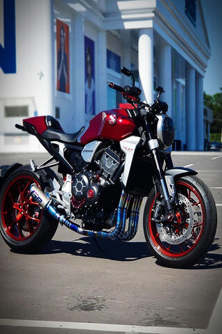 Buzzing Power: The Bike Hornet