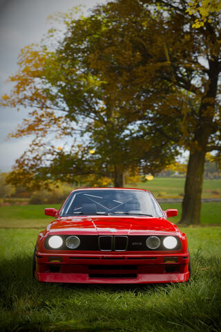 Classic Power: The BMW M3 E30 in Nature