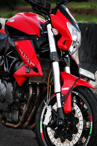Unleashing Power: The Benelli 600i