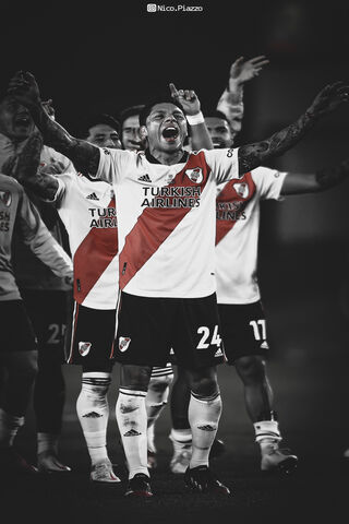 Enzo Pérez: The Heart of River Plate's Triumph! ⚽❤️