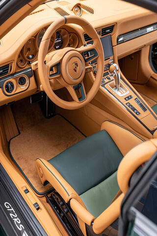 Inside the Beast: Porsche GT2 RS Interior Unleashed! 🏎️✨