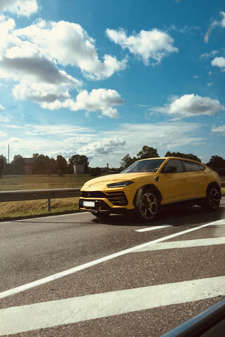 Lamborghini URUS