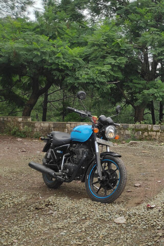 Thunderbird X 500: The Adventurer's Ride 🌍🏍️