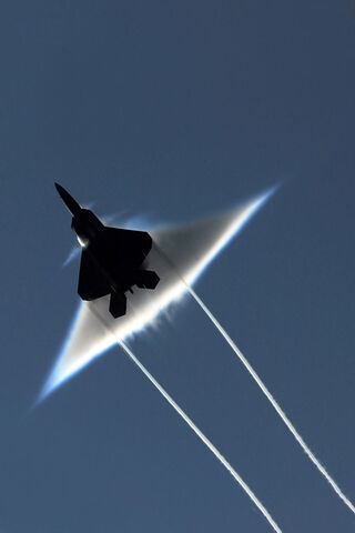Breaking the Sound Barrier: The Shock Wave Phenomenon 🚀💨