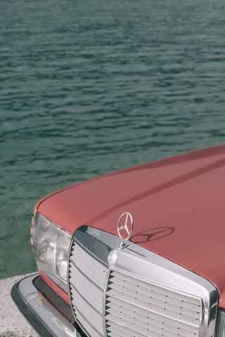 Classic Elegance: The W123 Mercedes-Benz