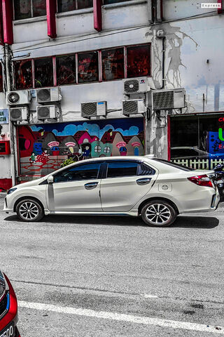 Sleek Streets: The Anon Bezza in Action 🚗✨