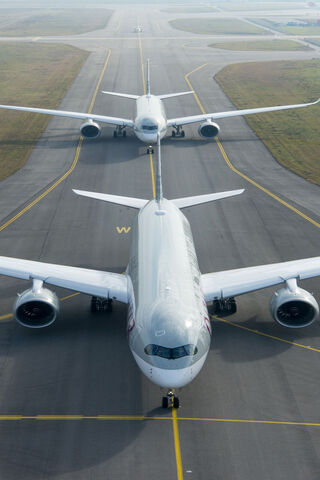 Airbus A350: The Future of Air Travel ✈️✨