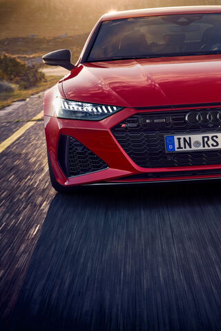 Unleashing Power: The Audi RS7 in Action! 🚗💨