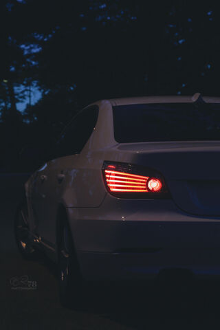 Sleek Elegance: The BMW 528xi E60 at Dusk 🌌🚗