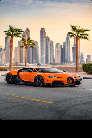 The Ultimate Speed Machine: Bugatti Chiron in the City