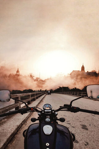 Riding into the Horizon 🌅🏍️