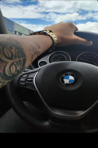 Driving the Ultimate Driving Machine: BMW Serie 4 🚗✨