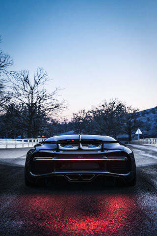 The Majesty of Speed: Bugatti Chiron Unleashed 🚗💨