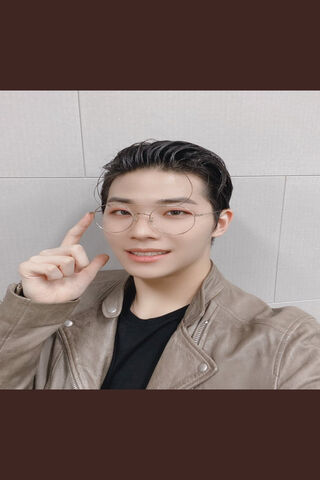 Unleashing Power: The BMW S1000RR Experience 🏍️💨