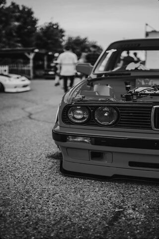 Classic Charm: The BMW E30 Experience 🚗✨