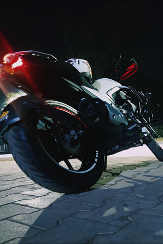 Night Ride Vibes 🌙🏍️