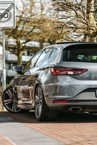 Cupra: The Bold Fusion of Style and Performance 🚗✨