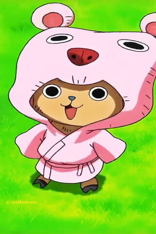 Chopper's Adorable Bear Costume! 🐻✨