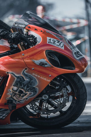 Revving Up the Thrill: The Drag Motorcycle Experience 🏍️🔥