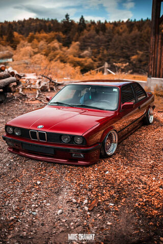 E30 Elegance: A Classic..