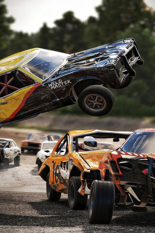 Gravity-Defying Showdown 🚗💨