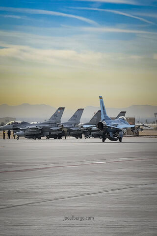 F-16s Ready for Action: A Glimpse on the Flight Line ✈️