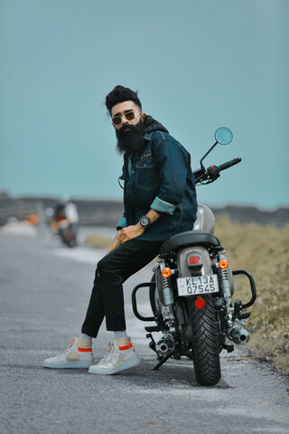 Urban Rebel: A Fashion ..