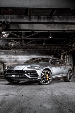 Lamborghini Urus: The U..