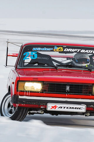 Lada-2105: The Winter Drift Champion ❄️🚗