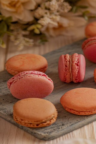 Delightful Macarons: A Sweet Symphony of Flavors 🎉