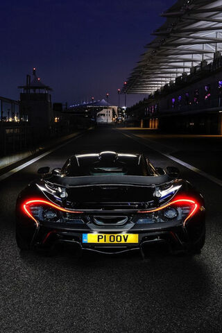 Midnight Majesty: The McLaren P1